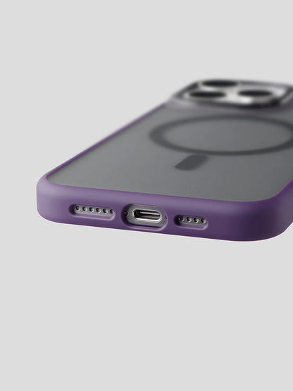 Skin-friendly Matte Translucent Iphone Case With MagSafe